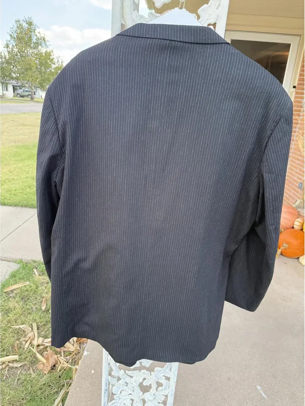 Natural Exchange Executive Men's Black Pinstripe Blazer - Sz 50r